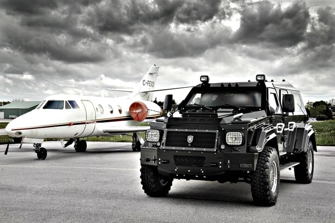 http://cdn.luxatic.com/wp-content/uploads/2012/04/Knight-XV-Armored-SUV-3.jpg
