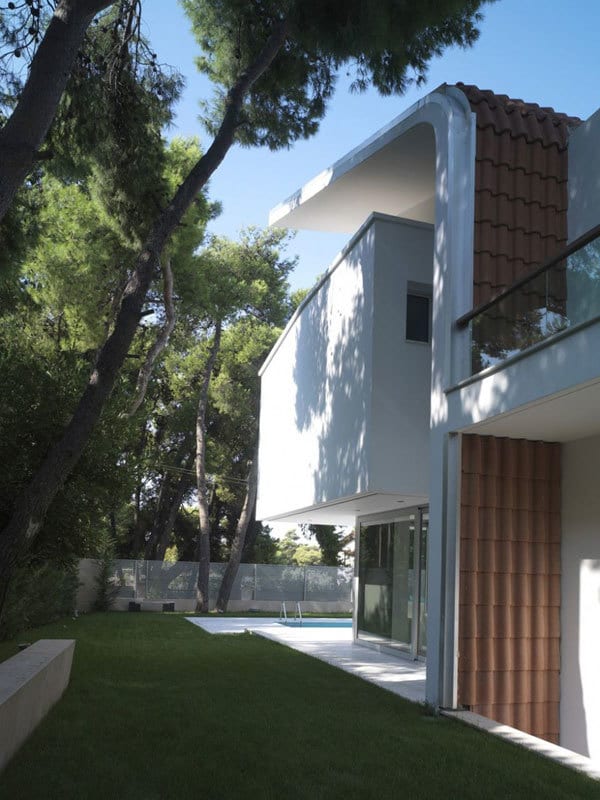 Modern Home Ekali Greece 9