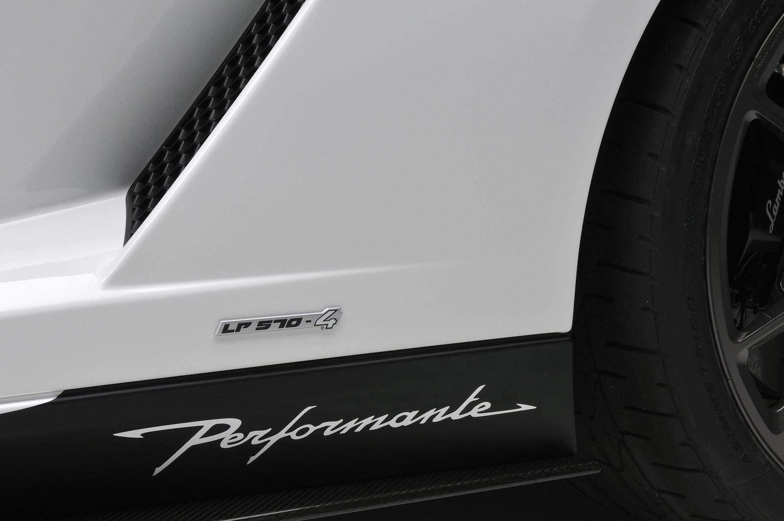 Lamborghini Gallardo LP 570-4 Spyder Performante 8