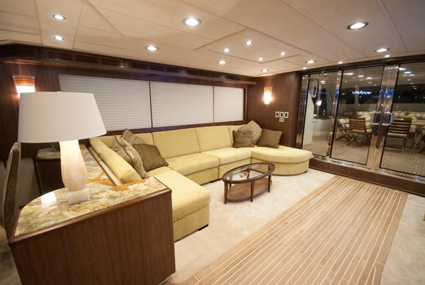 MCP Yachts Red Pearl 15