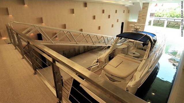 Yacht Private Parking 3