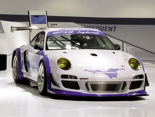 Porsche 911 GT3 R Hybrid Facebook Edition 1