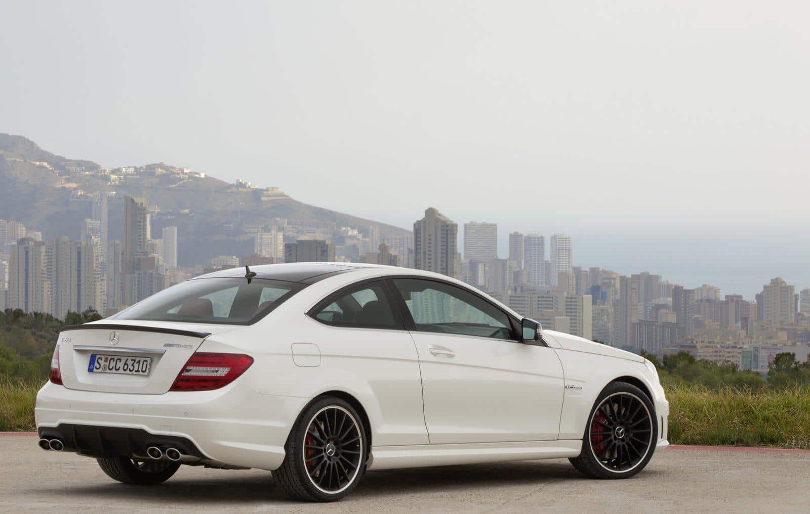 2012 Mercedes C63 AMG Coupe 10