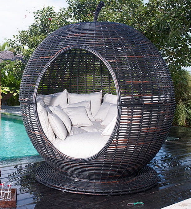 Igloo Apple Outdoor Wicker Daybed 2