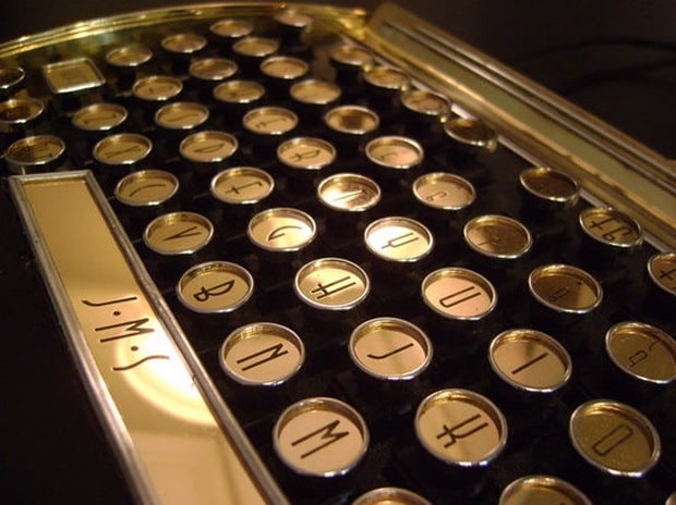 New Yorker Art Deco Keyboard 5
