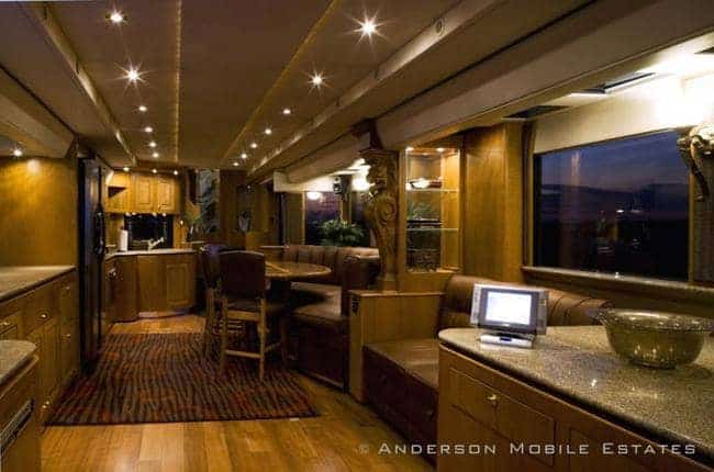 Ashton Kutcher mobile home 9