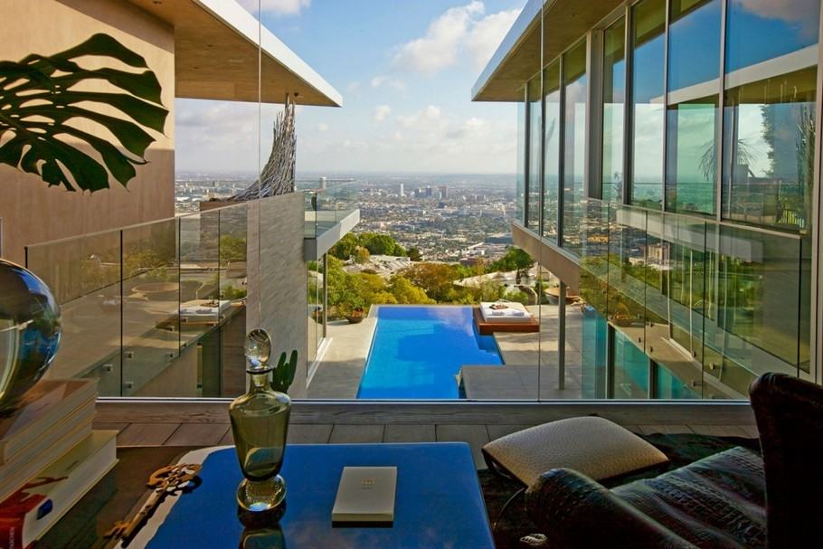 Luxurious Residence in Los Angeles 2