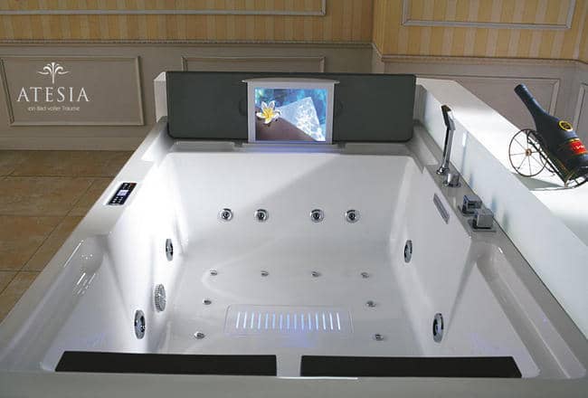 The Bora Tv Bathtub Is As Great, Bathtub With Tv Built In