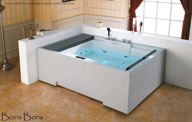 Bora Bora TV Bathtub 3