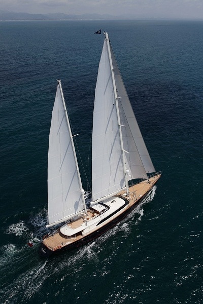 Perini Navi Fidelis Yacht 4
