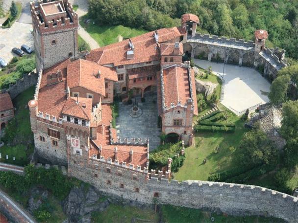 Medieval Castle in Turin 7