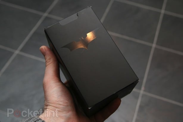Nokia Lumia 800 The Dark Knight Rises Edition 10