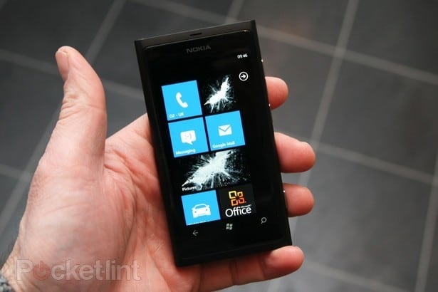 Nokia Lumia 800 The Dark Knight Rises Edition 4