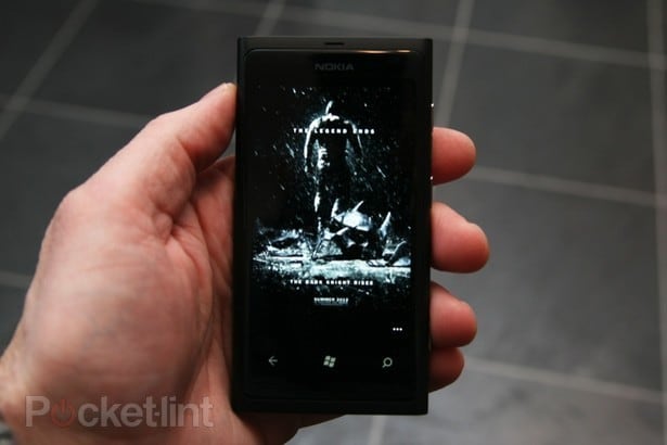 Nokia Lumia 800 The Dark Knight Rises Edition 6