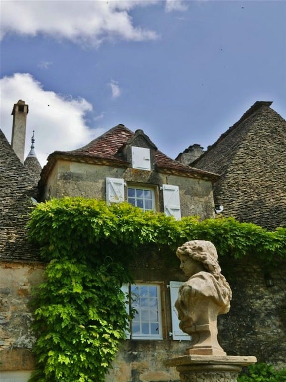 15th century manor house France 7