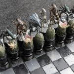 Alien vs Predator Chess Set 1