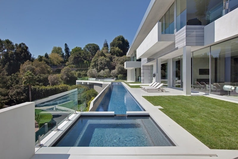 Amazing Estate by Paul McClean in Bel Air, California
