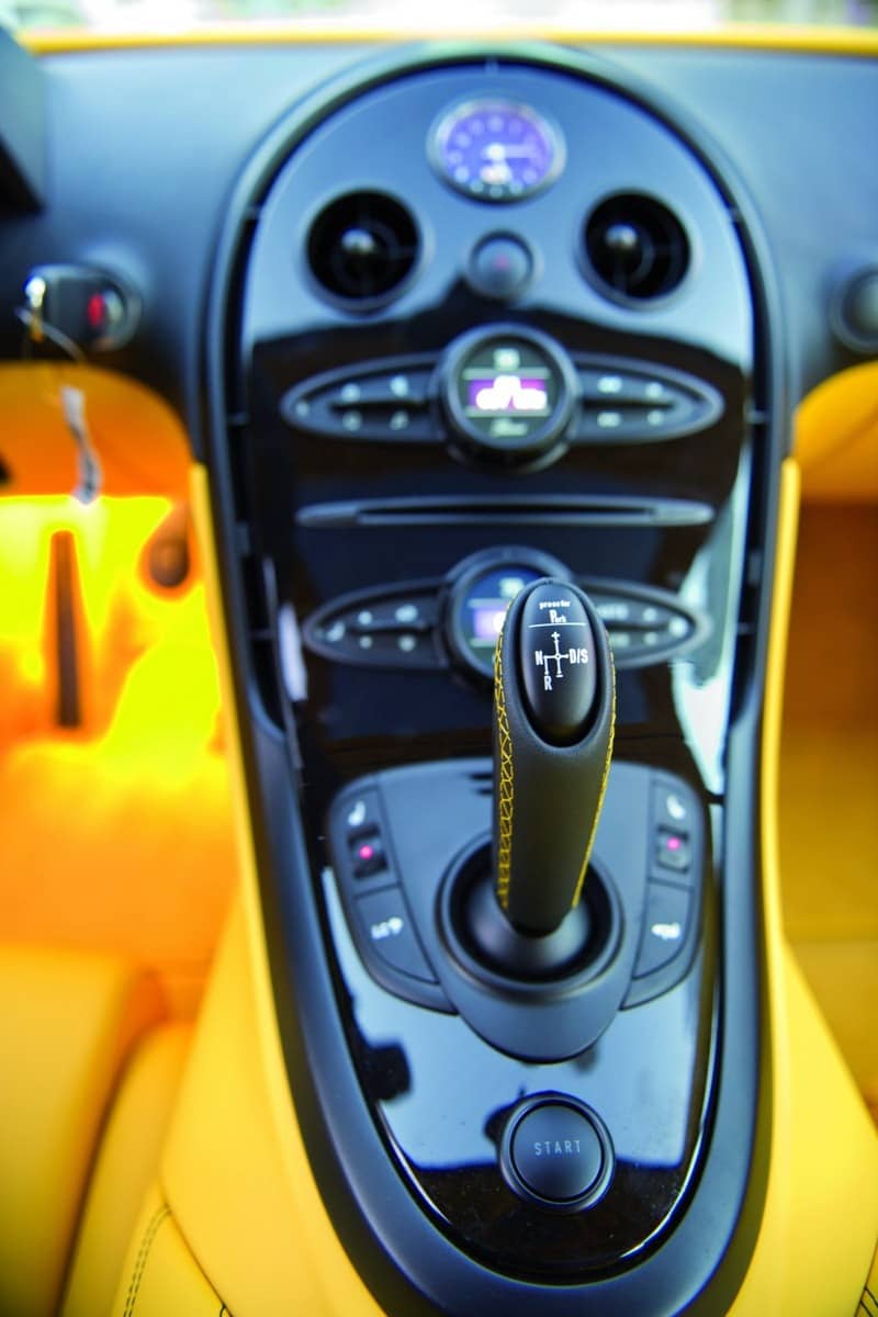 Bugatti Veyron 16.4 Grand Sport Bumblebee 12