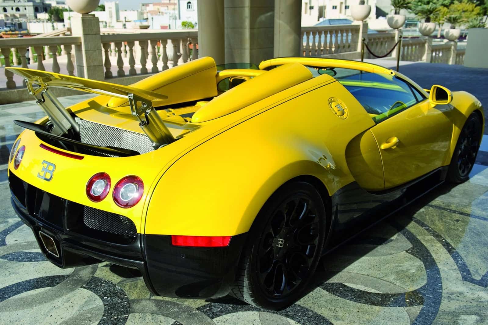 Bugatti Veyron 16.4 Grand Sport Bumblebee 5