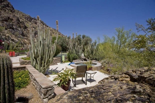 Foothill House in Paradise Valley 9
