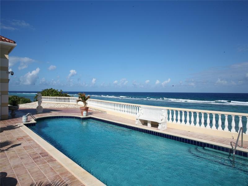 Royal Vista Estate in Cayman Islands 6