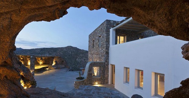 Rocky Retreat Two Holiday Villa in Mykonos 12