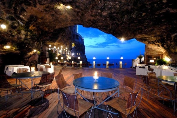The-Summer-Sea-Cave-Restaurant-Southern-Italy-Eco-Architecture-1