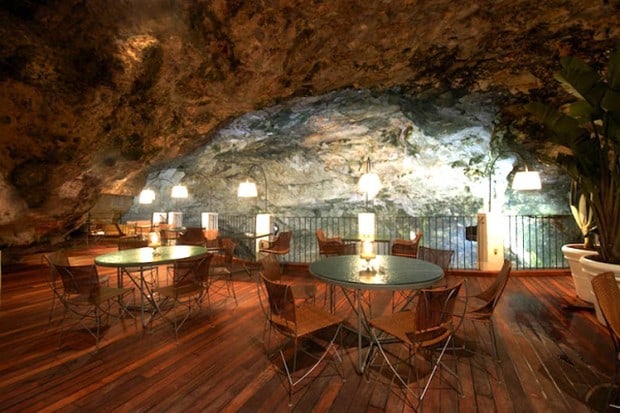 The-Summer-Sea-Cave-Restaurant-Southern-Italy-Eco-Architecture-2