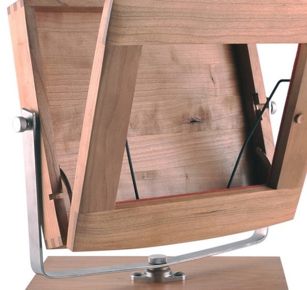 V-Luxe iPad stand 7