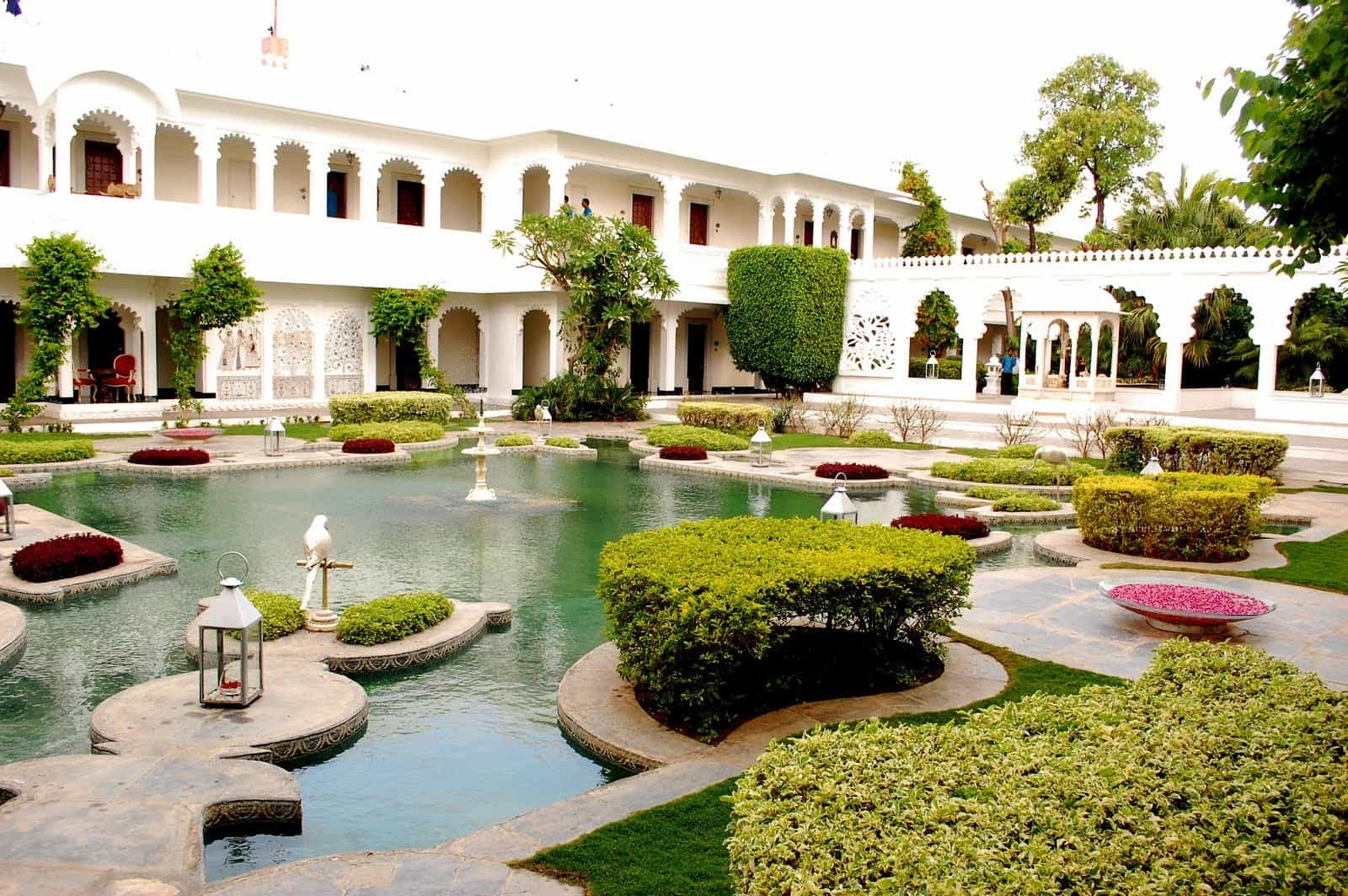 Taj Lake Palace in Udaipur 4