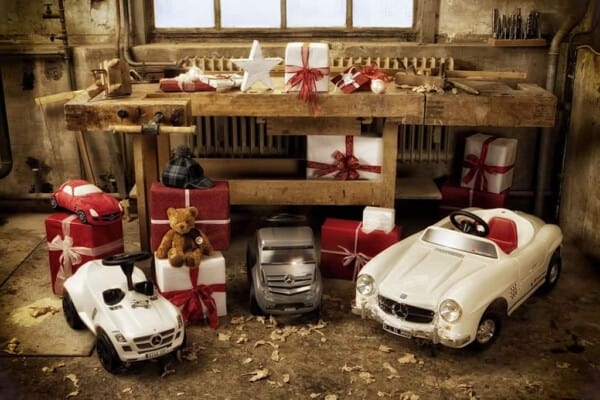 2012 Mercedes Benz Christmas gifts 1