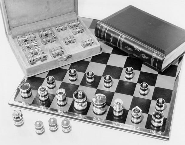 Silver Jubilee Chess Set by Geoffrey Parker 2