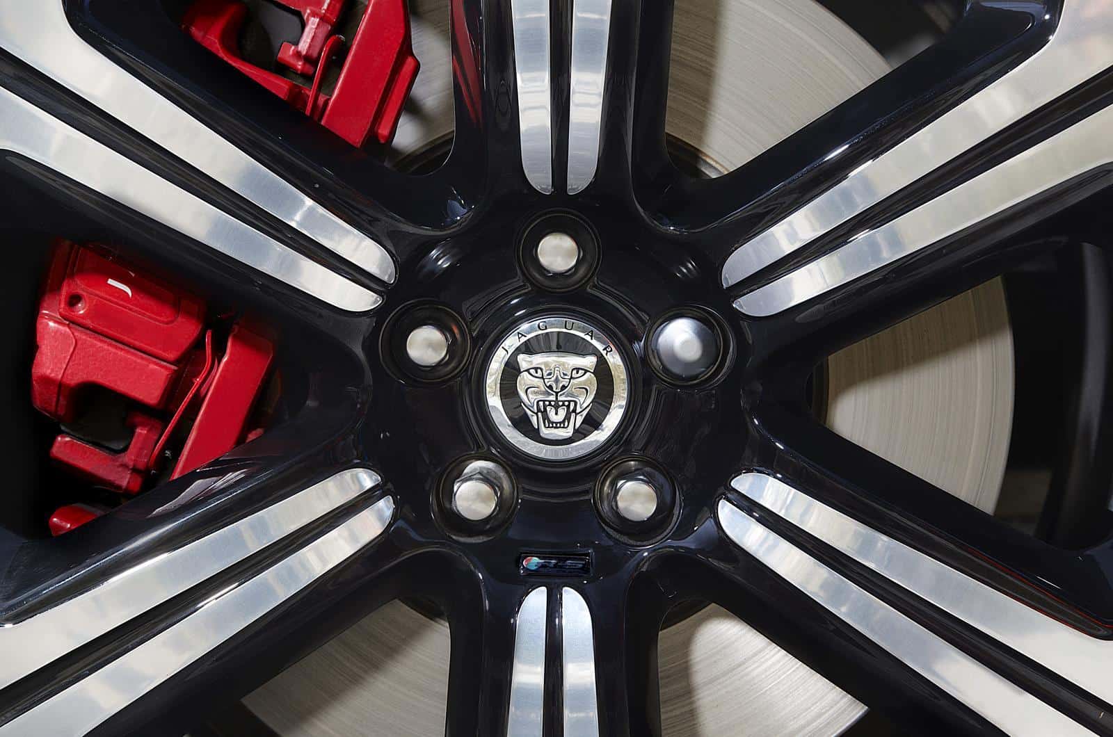 2014 Jaguar XFR-S 15