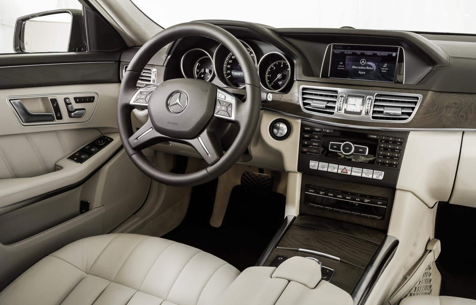 2014 Mercedes-Benz E-Class 20
