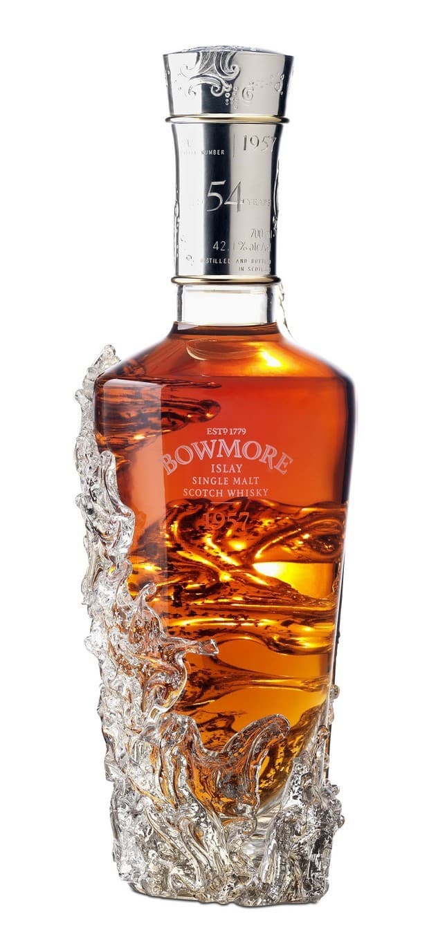 Bowmore Oldest Whisky 2
