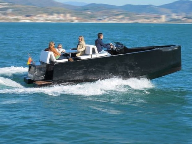 De Antonio Yachts D23 motor boat 1