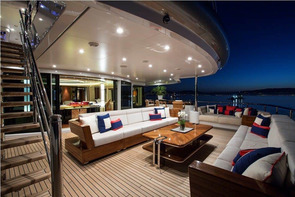 Excellence V yacht 18