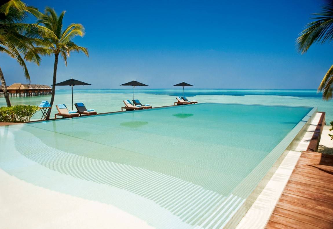 LUX Maldives Resort 12