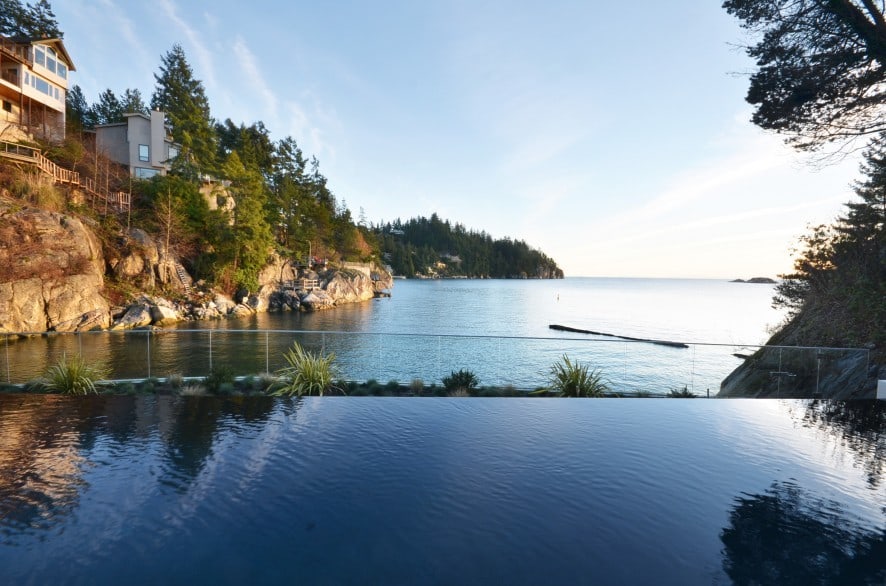 New Waterfront Estate in West Vancouver 6