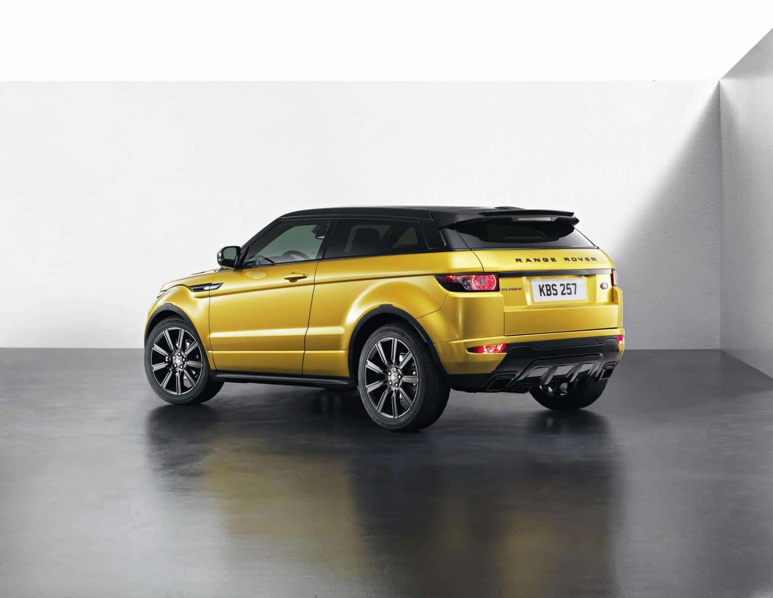 Range Rover Evoque Sicilian Yellow Limited Edition 3