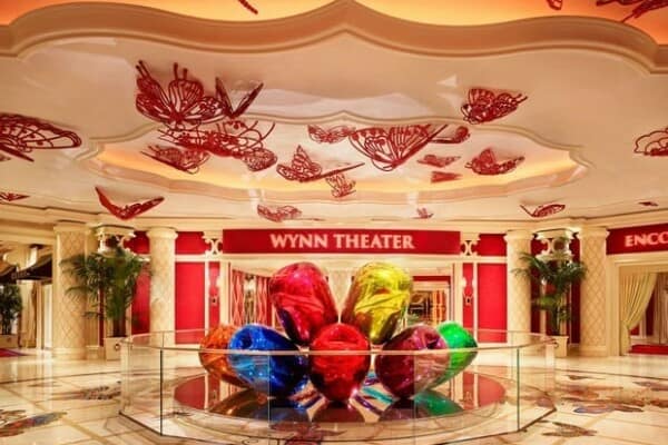 Jeff Koons Tulips Wynn Las Vegas 1
