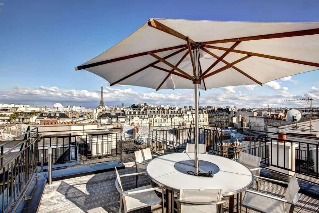 Luxury Penthouse in Paris 12