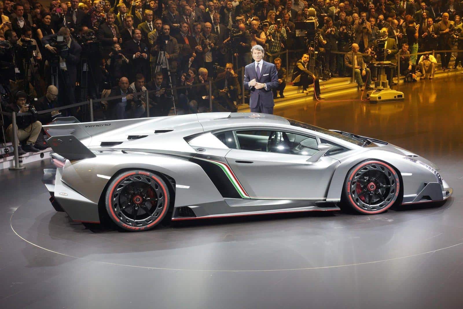 Lamborghini Veneno 02