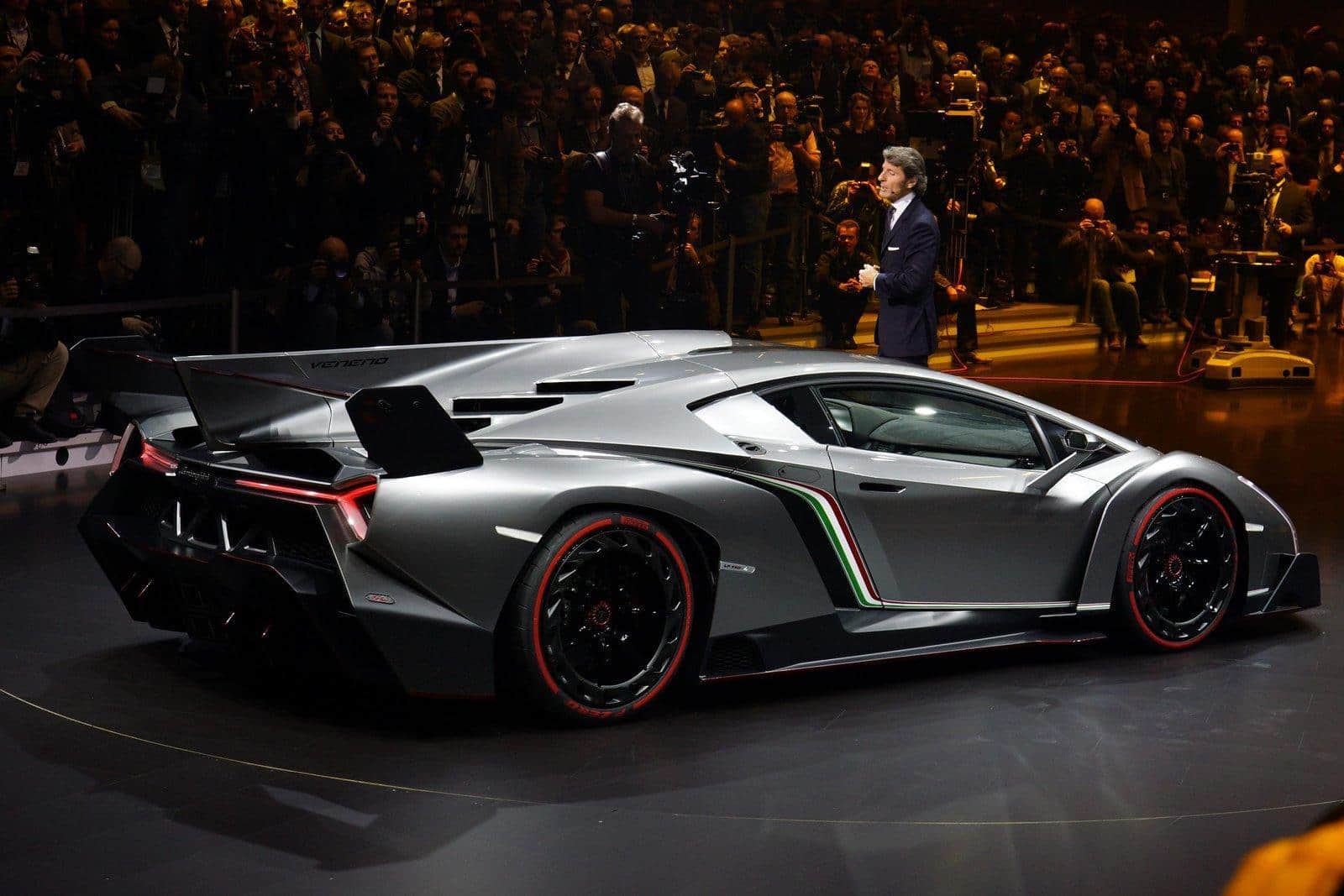 Lamborghini Veneno 12