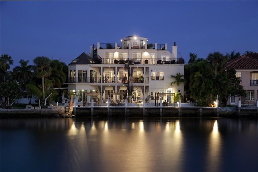 Sensational tropical mansion  in Florida