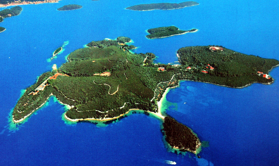 $154 million Skorpios Island 1