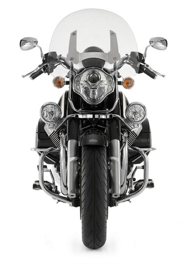 Moto Guzzi California 1400 Tourer is available in Ambassador Black and Eldorado White