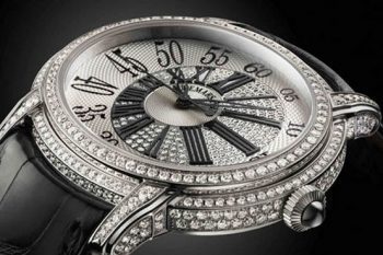 To commemorate the 15th anniversary of the Queen Elizabeth II (AP QEII) in Hong Kong, Audemars Piguet will be launching a 100-piece Millenary limited edition  watch