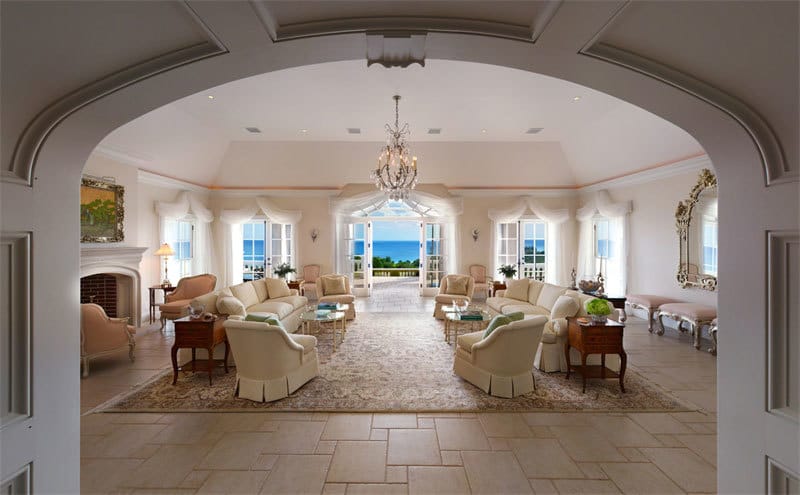 Chelston is singular in Bermuda as a large-acreage, fully updated, private beachfront compound located within a five-minute drive of the City of Hamilton