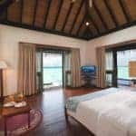 Vilu Reef Beach & Spa Resort 10